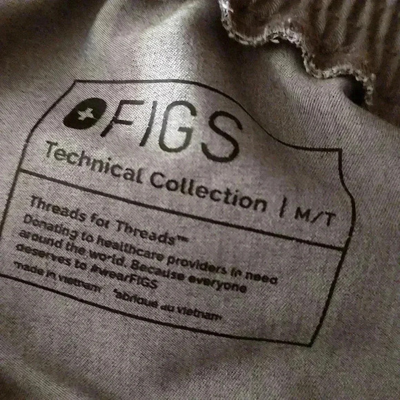 Figs women's graphite grey scrub ser side med tall - Picture 3 of 3